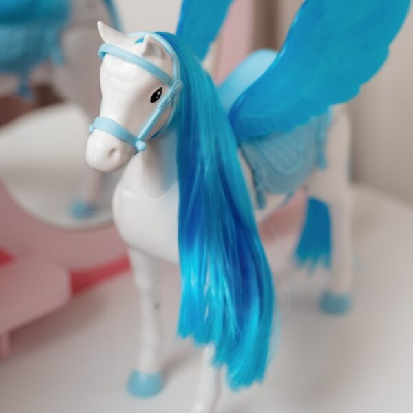 WOOPIE ROYAL Interaktywny Magiczny Konik Pegaz dla Księżniczki-02 WOOPIE ROYAL Interaktywny Magiczny Konik Pegaz dla Księżniczki-02