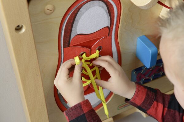 MASTERKIDZ Tablica Edukacyjna - Zręczność Manualna Sznurowanie Montessori - 017