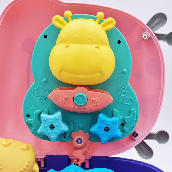 WOOPIE Zestaw do Piasku 3w1 Walizka  Jelonek + Zabawka Wodna - 005