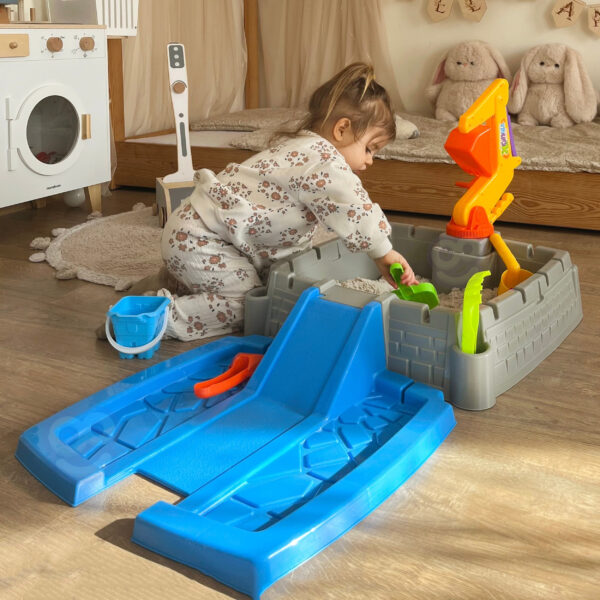 WOOPIE Przenośna Piaskownica Zamek Zamykana + 9 akc. - 002