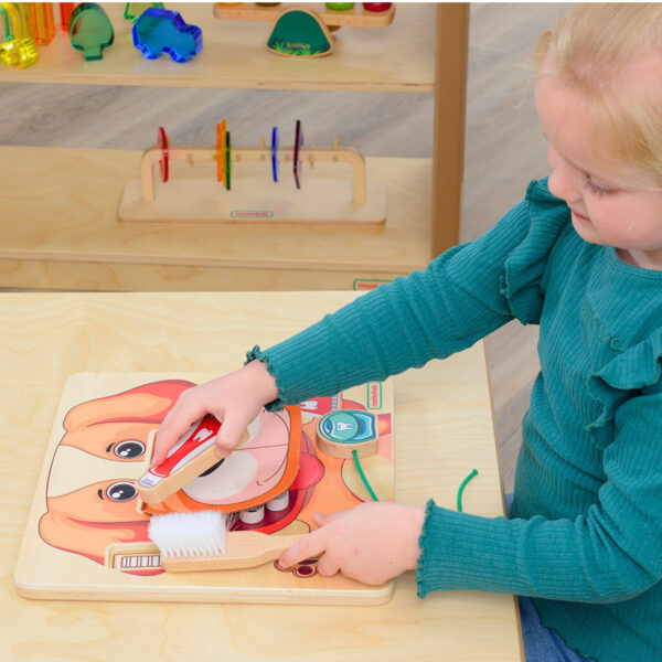 MASTERKIDZ Nauka Zdrowej Higieny Jamy Ustnej na Przykładzie Pieska - Tablica Ścienna Edukacyjna Montessori - 006