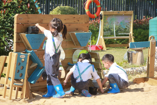 CLASSIC WORLD EDU Ścianka do Zabawy w Piasku - 008