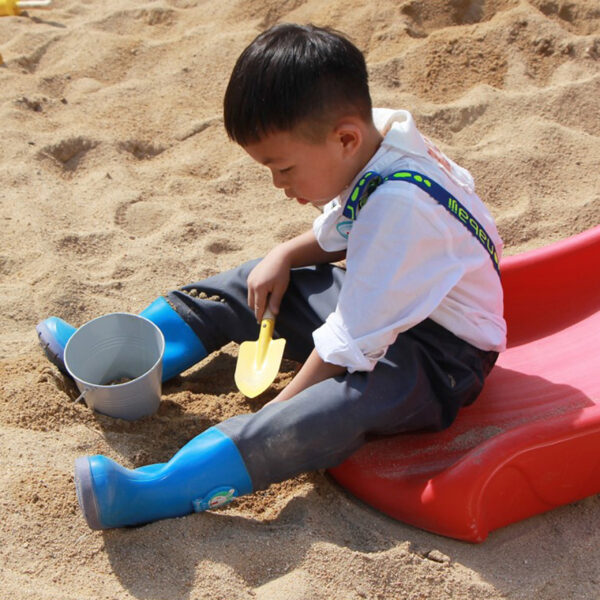 CLASSIC WORLD EDU Zestaw Metalowych Narzędzi do Piasku i Ogrodu 8 szt. - 002