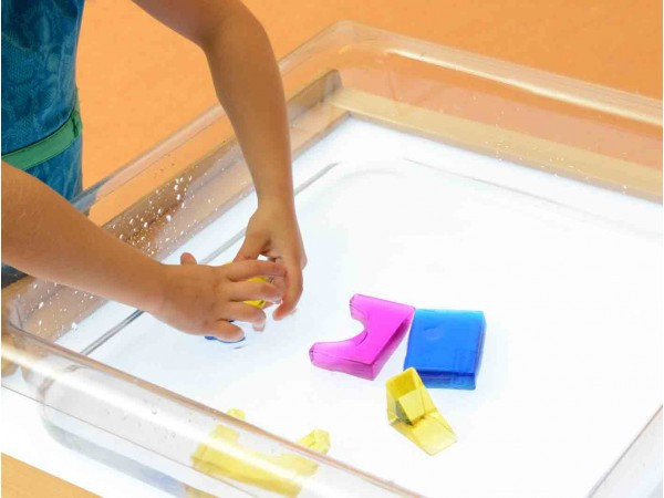 MASTERKIDZ Akrylowy Pojemnik Do Zabawy Wodą i Piaskiem - Kwadratowy - 002