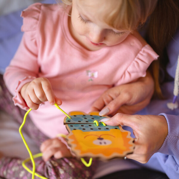 WOOPIE GREEN Drewniana Sznurowanka 5w1 Zwierzątka do Nawlekania - 005