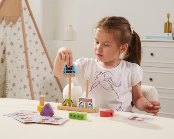 VIGA Układanka Piramidka Roboty + Wzory 8 el. - 006