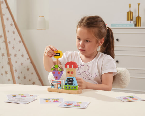 VIGA Układanka Piramidka Roboty + Wzory 8 el. - 007