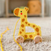 TOOKY TOY Żyrafka do Ciągnięcia Drewniany - 002