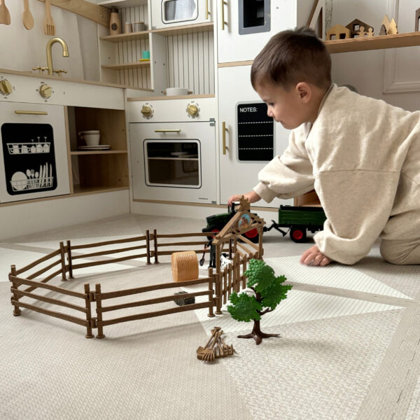 WOOPIE Zestaw Mini Farma Traktor Zwierzęta Osada Farma Rolnik Narzędzia - 003