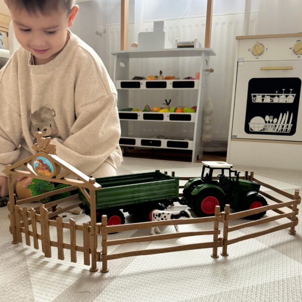 WOOPIE Zestaw Mini Farma Traktor Zwierzęta Osada Farma Rolnik Narzędzia - 006