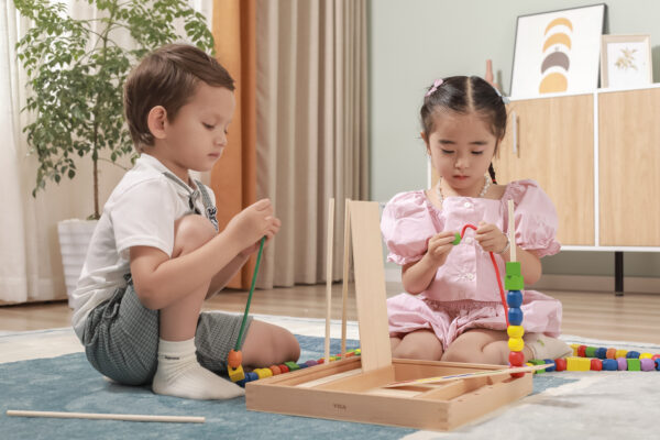 VIGA Drewniana Gra edukacyjna Logiczne koraliki  104 elementy Montessori