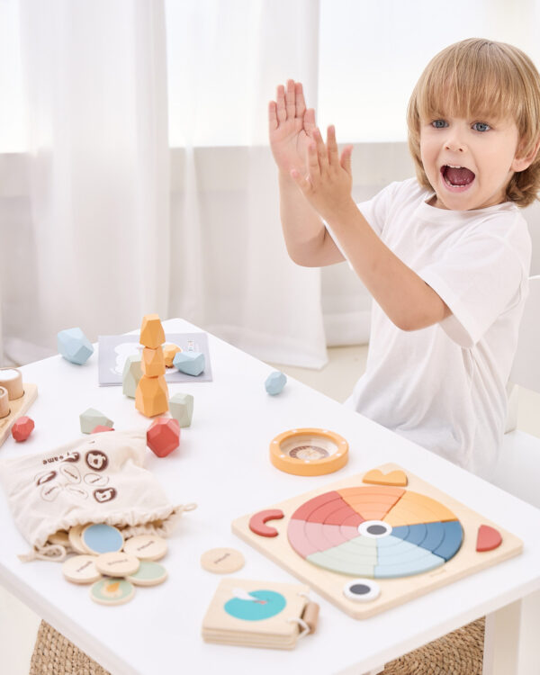 VIGA Zestaw Zabawek Edukacyjnych Pudełko Box od 36 miesiąca - 005