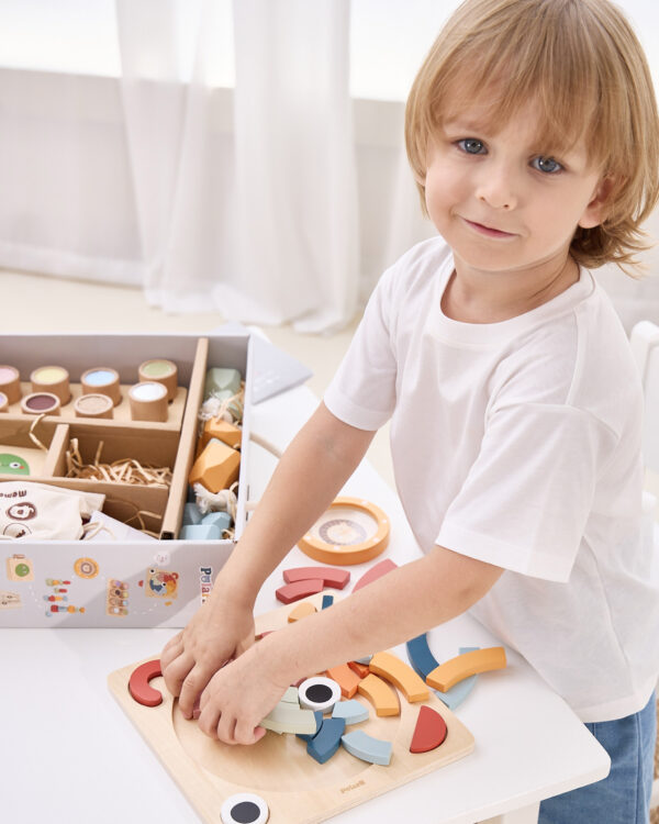 VIGA Zestaw Zabawek Edukacyjnych Pudełko Box od 36 miesiąca - 006