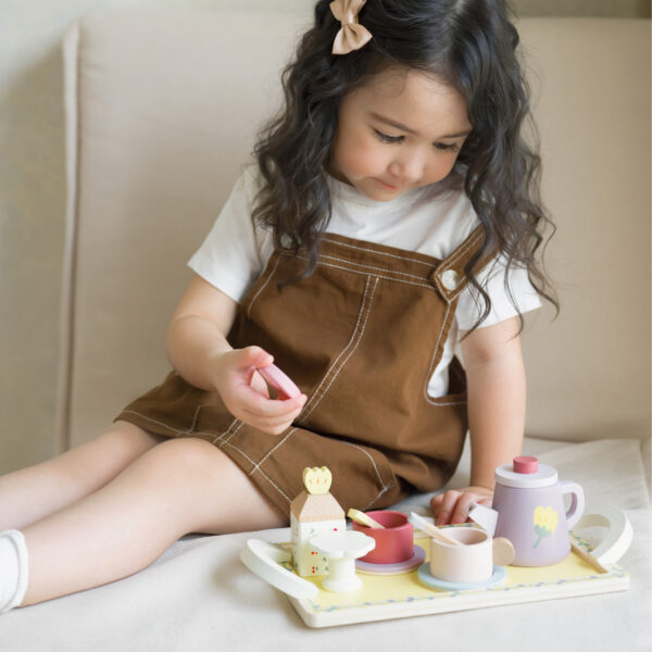 CLASSIC WORLD Drewniany Zestaw do Herbaty i Deserów 14 el. - 002