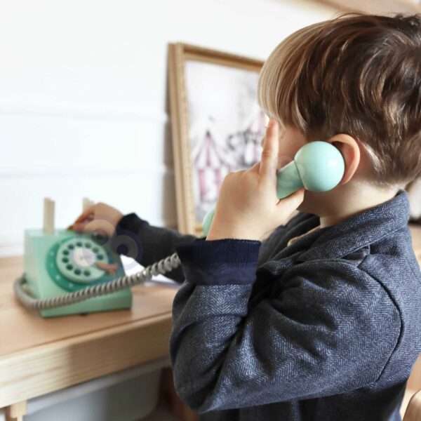 Klasyczny drewniany telefon dla dzieci 4 el. - Classic World - 002