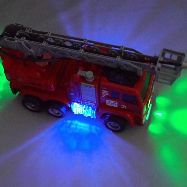 WOOPIE Interaktywny Wóz Strażacki z Ruchomą Drabiną - 004