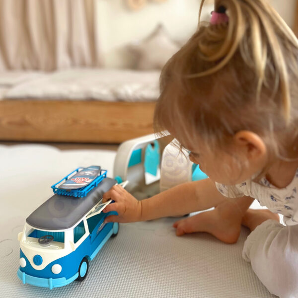 WOOPIE Kamper XL dla Lalek Zestaw Kempingowy z Przyczepką - 006