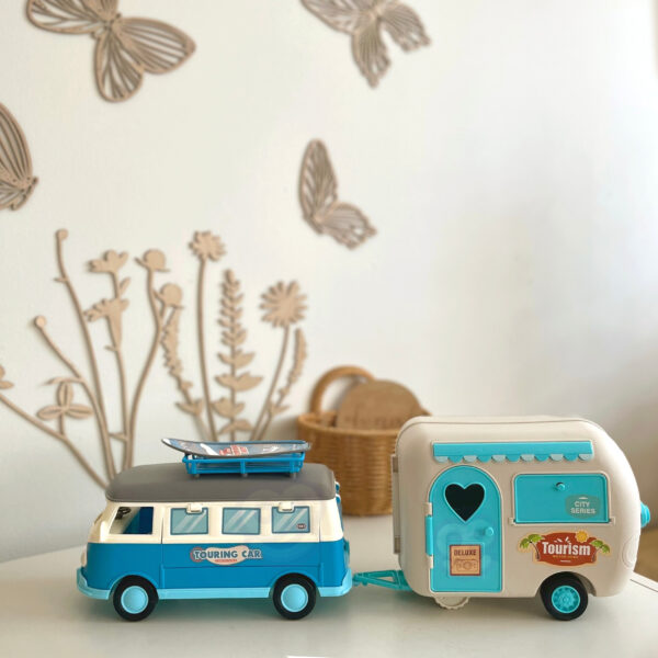 WOOPIE Kamper XL dla Lalek Zestaw Kempingowy z Przyczepką - 007