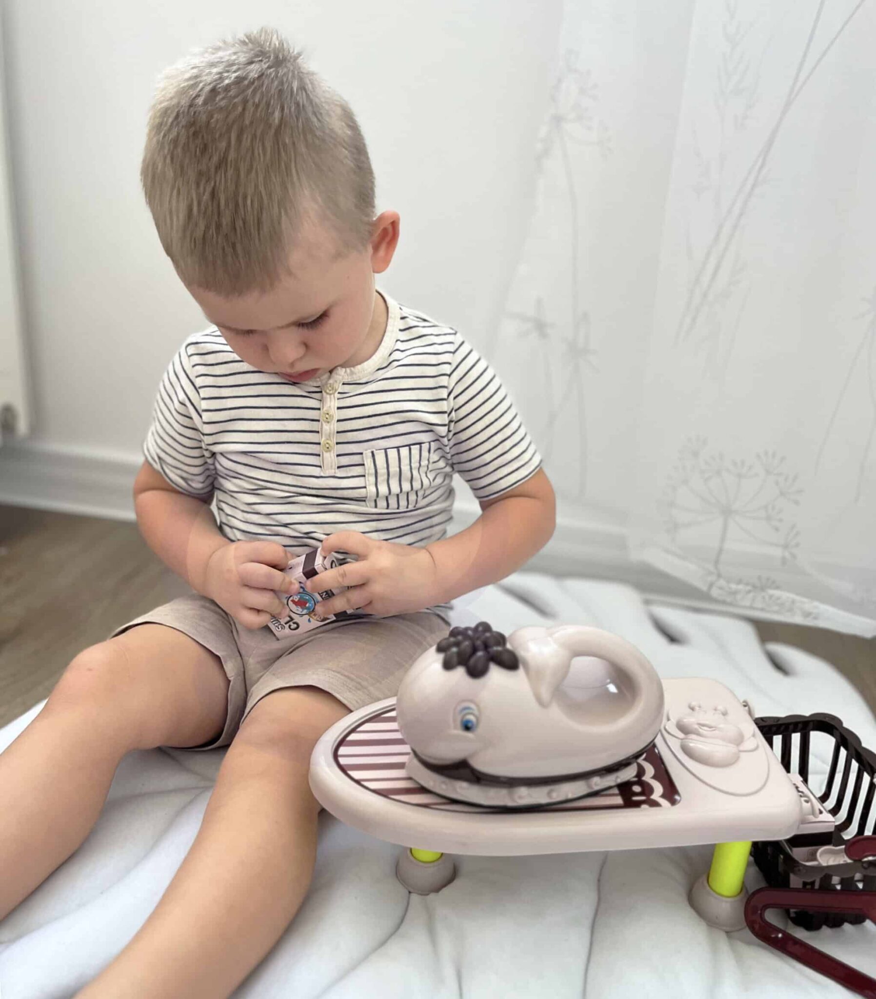 WOOPIE Zestaw do Prasowania 2w1 Deska Żelazko z Muzyką 7 el. - 002