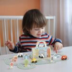 Przenośny drewniany zestaw Miasto w torbie mata z autkami - Tooky Toy - 002