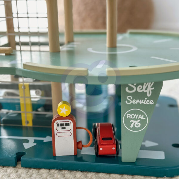 CLASSIC WORLD Wielopoziomowy Parking Auta Helikopter Dystybutor Myjnia + Akc. - 008