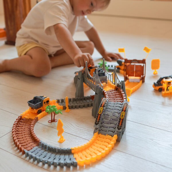 WOOPIE Tor Samochodowy XXL Kolejka Elektryczna Plac Budowy 174 el. - 004