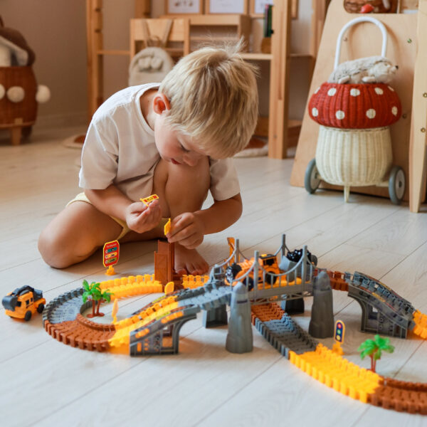 WOOPIE Tor Samochodowy XXL Kolejka Elektryczna Plac Budowy 174 el. - 009