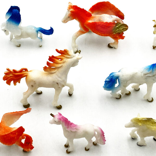 WOOPIE Zestaw Figurki Jednorożce 16 szt. - 010