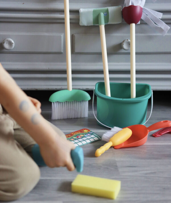 WOOPIE Zestaw do Sprzątania dla Dzieci 12 el. - 004