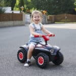 Jeździk Bobby Quad Racing czarny 3+ klakson hak 68cm - BIG - 002