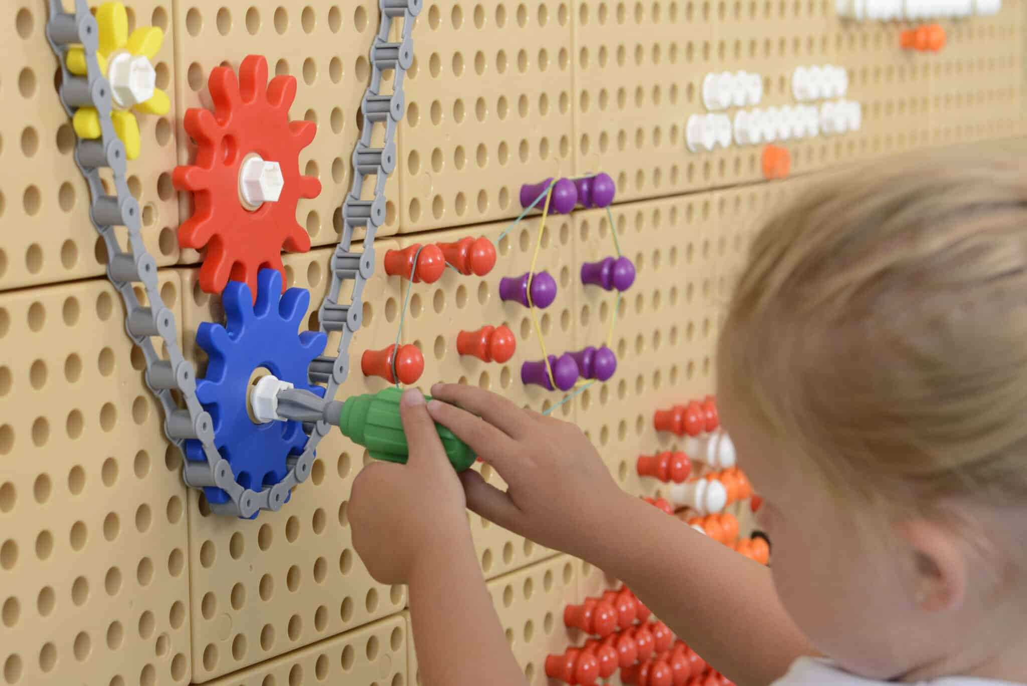MASTERKIDZ Ręczne Narzędzia 6 Elementów Śrubokręt Klucz - Tablica Naukowo-Edukacyjna STEM 2