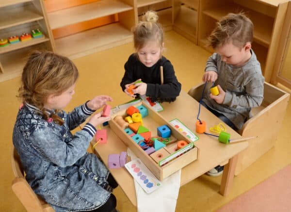 Drewniana Przeplatanka Sznurowanka XL Masterkidz – Tablica Montessori - 002