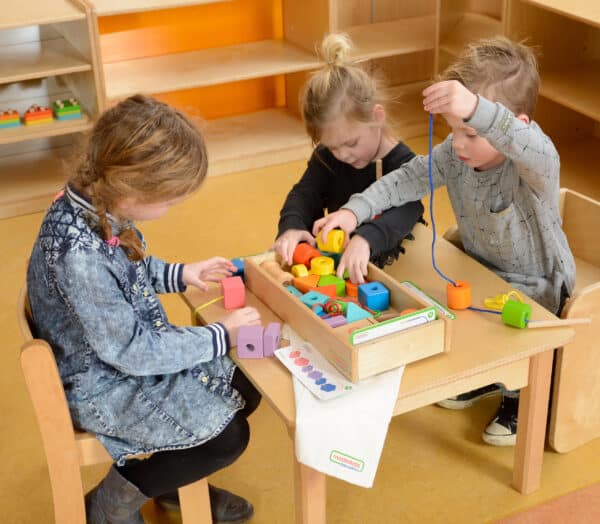 Drewniana Przeplatanka Sznurowanka XL Masterkidz – Tablica Montessori - 005
