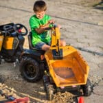 FALK Traktor Case IH Backhoe Pomarańczowy z Przyczepką Ruchoma Łyżka od 3-7 Lat - 006