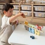 TOOKY TOY Drewniane Klocki Układanka Wieża Stacker Stosy Zwierzątka Montessori 13 el. - 003