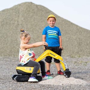 FALK Koparka Komatsu Obrotowa Łopata + Kask - 002