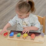 Edukacyjny Ogród z Warzywami Masterkidz – Drewniany Sorter Liczb i Kolorów - 002