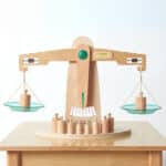 Edukacyjny Zestaw Waga Szalkowa Masterkidz – Pomoc Montessori 3+ - 002