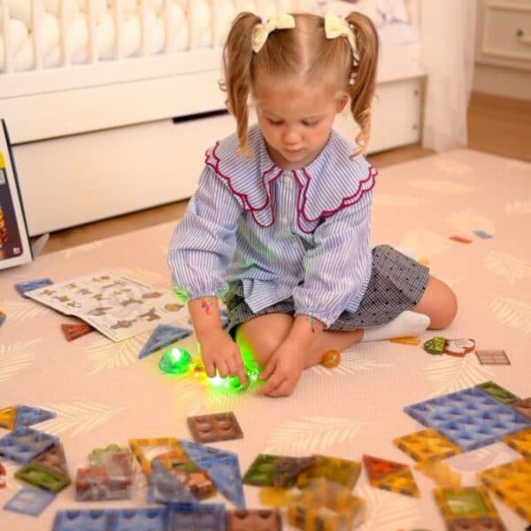 WOOPIE Klocki Magnetyczne Konstrukcyjne Świecące 3D Świat Zwierząt 124el. - 003
