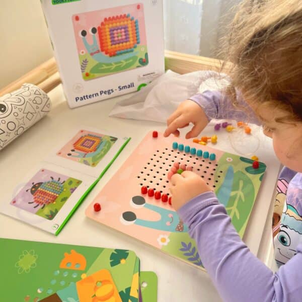 TOOKY TOY Układanka z Pinezkami Kołki Wpinaczka - 004