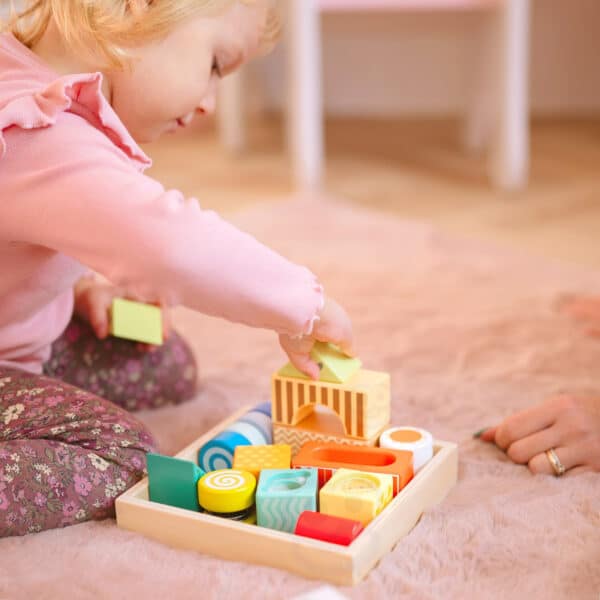 CLASSIC WORLD Drewniane Klocki Sensoryczne 7 Funkcji Układanka Multifunkcyjna Kształty Dźwięk MONTESSORI 14 el. - 003