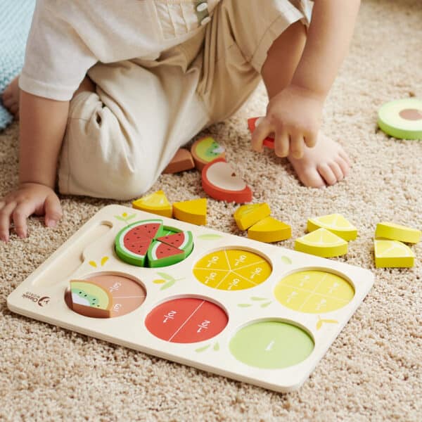CLASSIC WORLD Drewniane Owoce do Krojenia na Rzepy + Nauka Ułamków i Dzielenia MONTESSORI 23 el. - 002