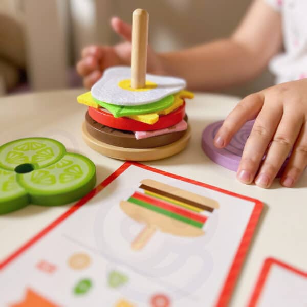 WOOPIE GREEN Drewniany Burger Restauracja Układanka dla Dzieci 15 el. Certyfikat FSC - 003