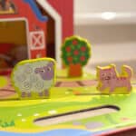 TOOKY TOY Drewniana Farma w Walizce Figurki Pojazdy - 004