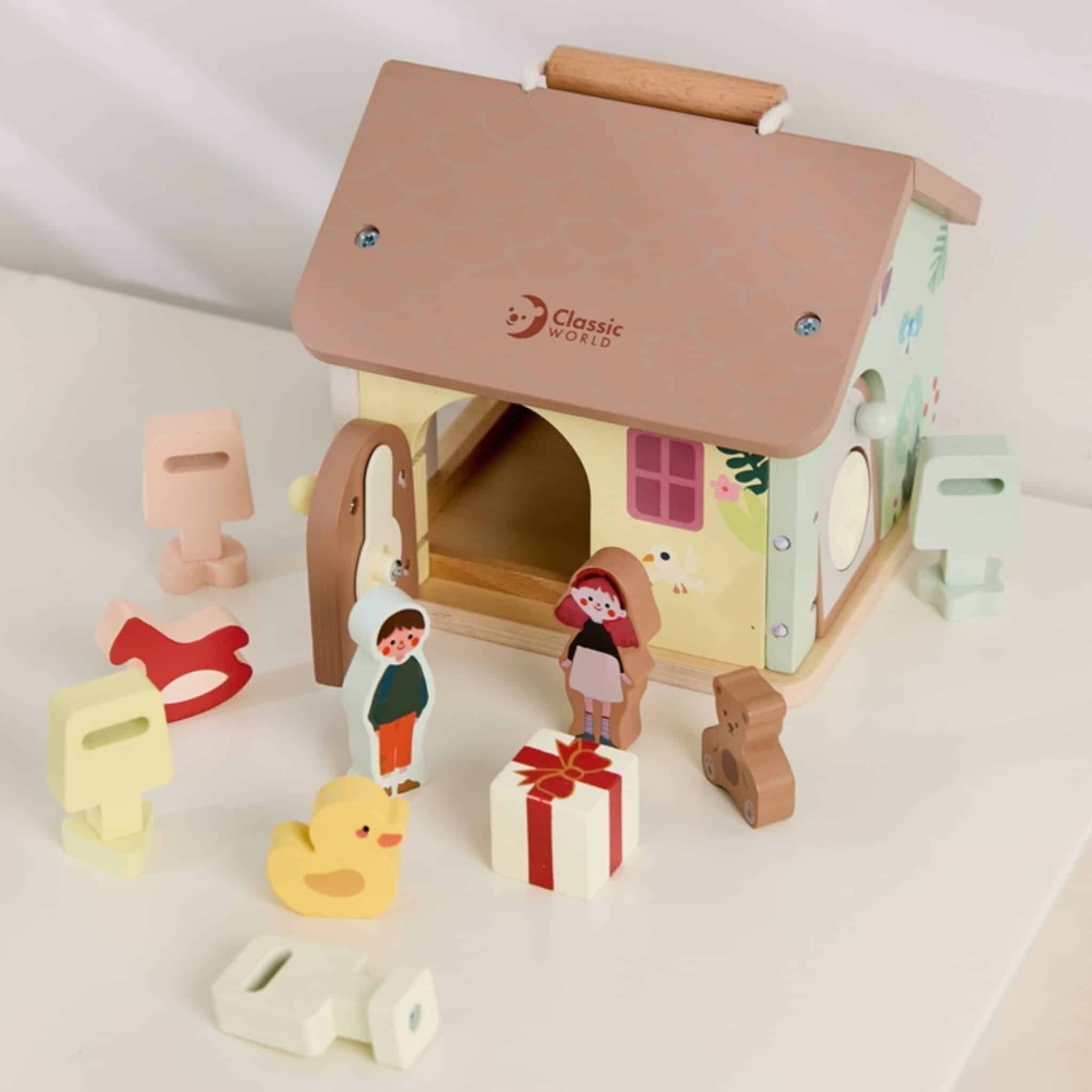 CLASSIC WORLD Drewniany Domek Sensoryczny Edukacyjny z Zamkami Kluczykami 11el. - 006