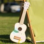 CLASSIC WORLD Drewniane Ukulele Gitara dla Dzieci Różowa - 005