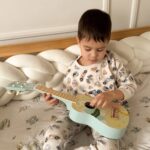 CLASSIC WORLD Drewniane Ukulele Gitara dla Dzieci Różowa - 008