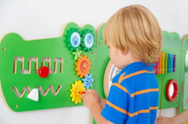 VIGA Tablica Sensoryczna Manipulacyjna Krokodyl Certyfikat FSC Montessori - 011