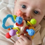 WOOPIE BABY Miękka Grzechotka 2w1 Gryzak Zabawka Sensoryczna dla Niemowląt 0m+ - 004