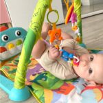 WOOPIE BABY Mata z Pałąkiem Dino - 003